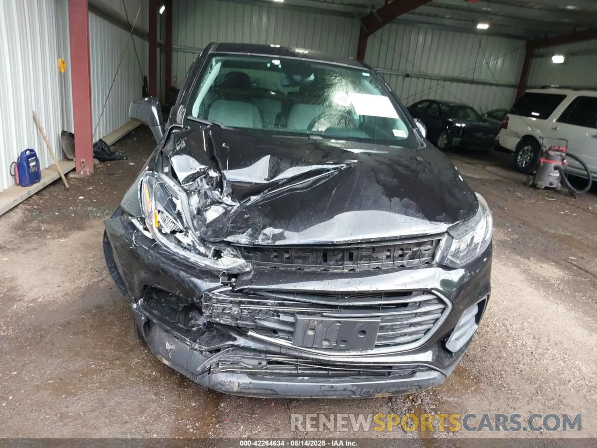 13 fotografías del automóvil dañado KL7CJKSB7LB335766 CHEVROLET TRAX 2020