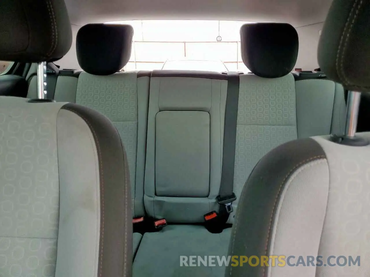 10 fotografías del automóvil dañado KL7CJKSB7LB346315 CHEVROLET TRAX 2020