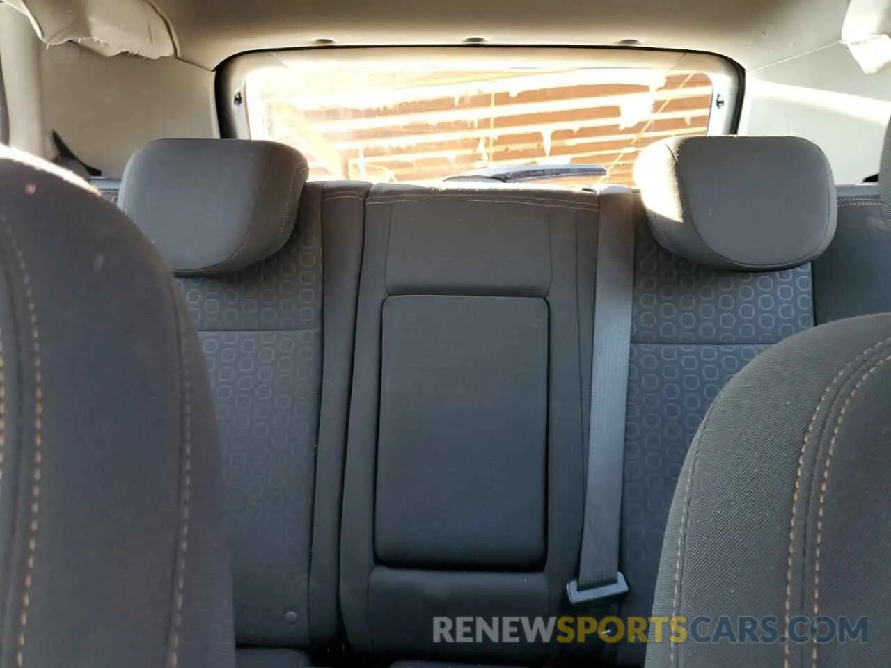 10 fotografías del automóvil dañado KL7CJKSB8LB042300 CHEVROLET TRAX 2020