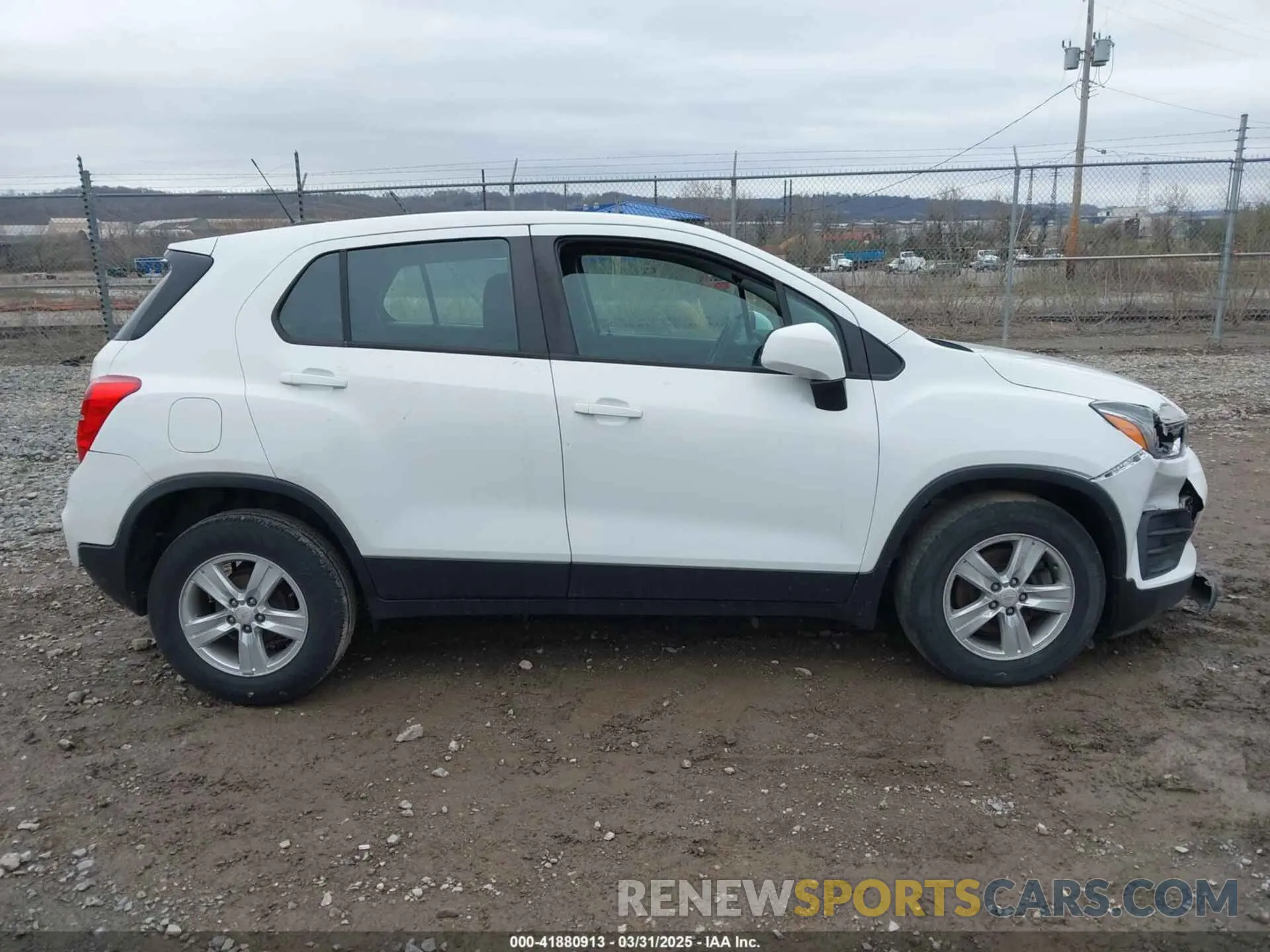 14 fotografías del automóvil dañado KL7CJKSB8LB066418 CHEVROLET TRAX 2020