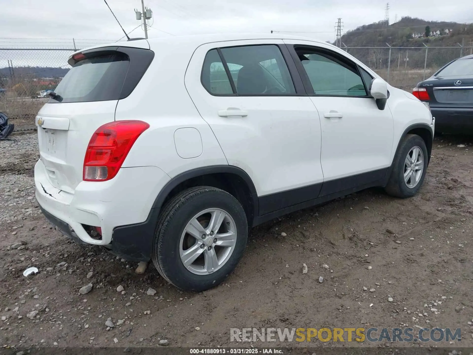 4 fotografías del automóvil dañado KL7CJKSB8LB066418 CHEVROLET TRAX 2020