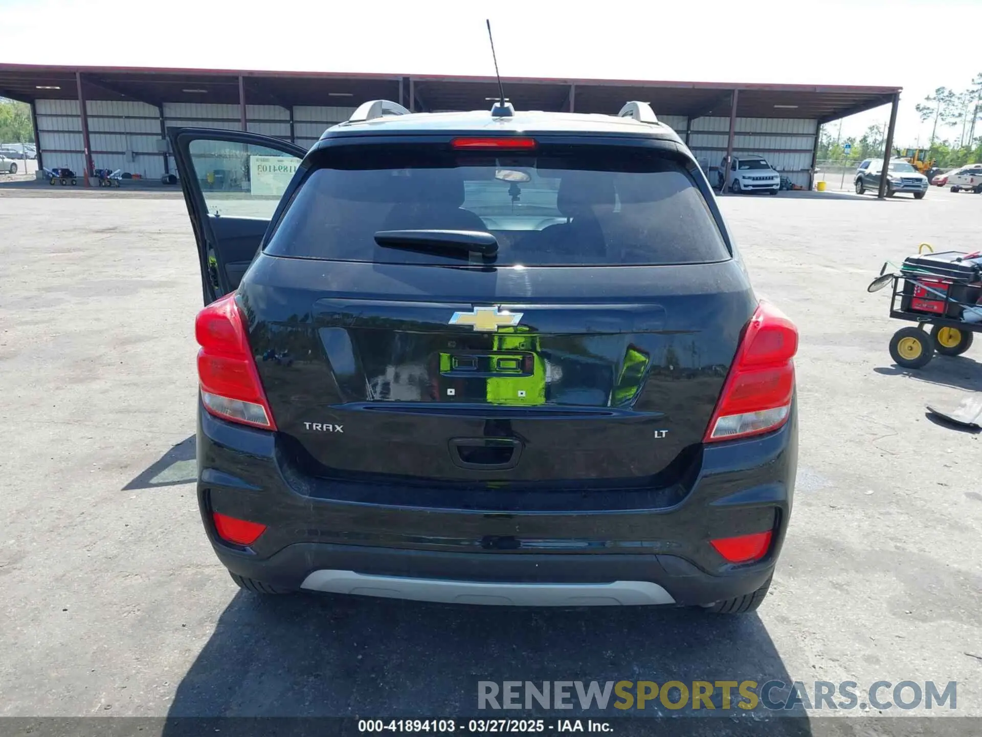 15 fotografías del automóvil dañado KL7CJLSB0LB007708 CHEVROLET TRAX 2020