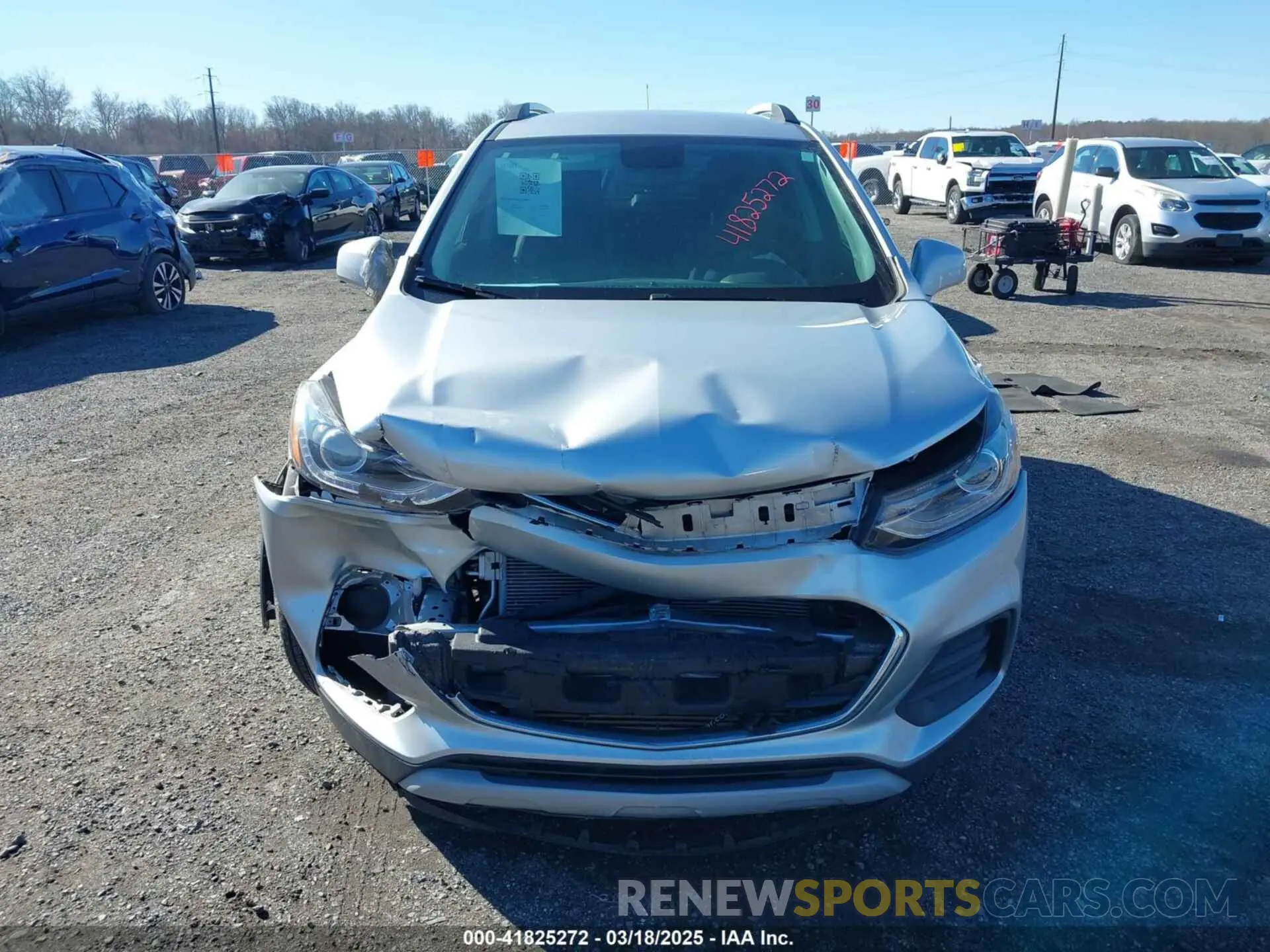 12 fotografías del automóvil dañado KL7CJLSB0LB029045 CHEVROLET TRAX 2020