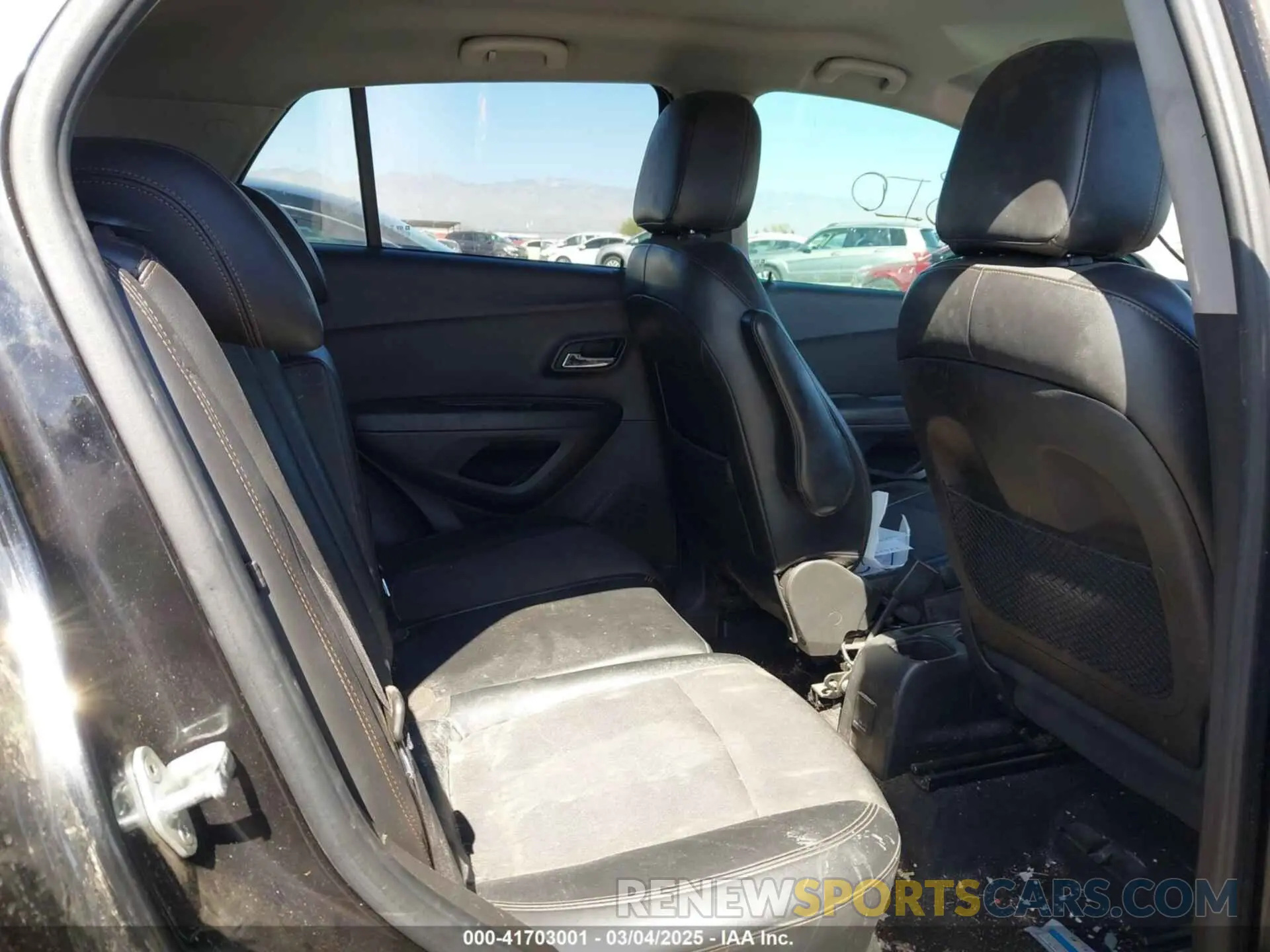 8 fotografías del automóvil dañado KL7CJLSB0LB042443 CHEVROLET TRAX 2020