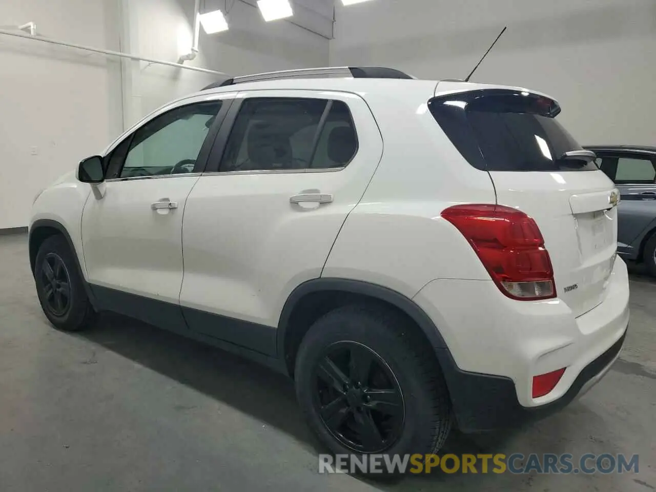 2 fotografías del automóvil dañado KL7CJLSB1LB006602 CHEVROLET TRAX 2020