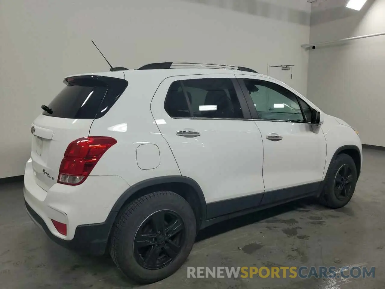3 fotografías del automóvil dañado KL7CJLSB1LB006602 CHEVROLET TRAX 2020