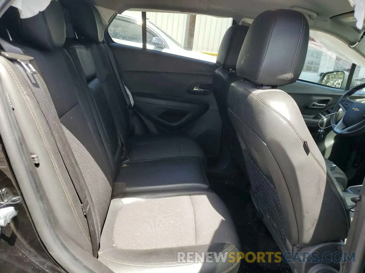 10 fotografías del automóvil dañado KL7CJLSB1LB017566 CHEVROLET TRAX 2020