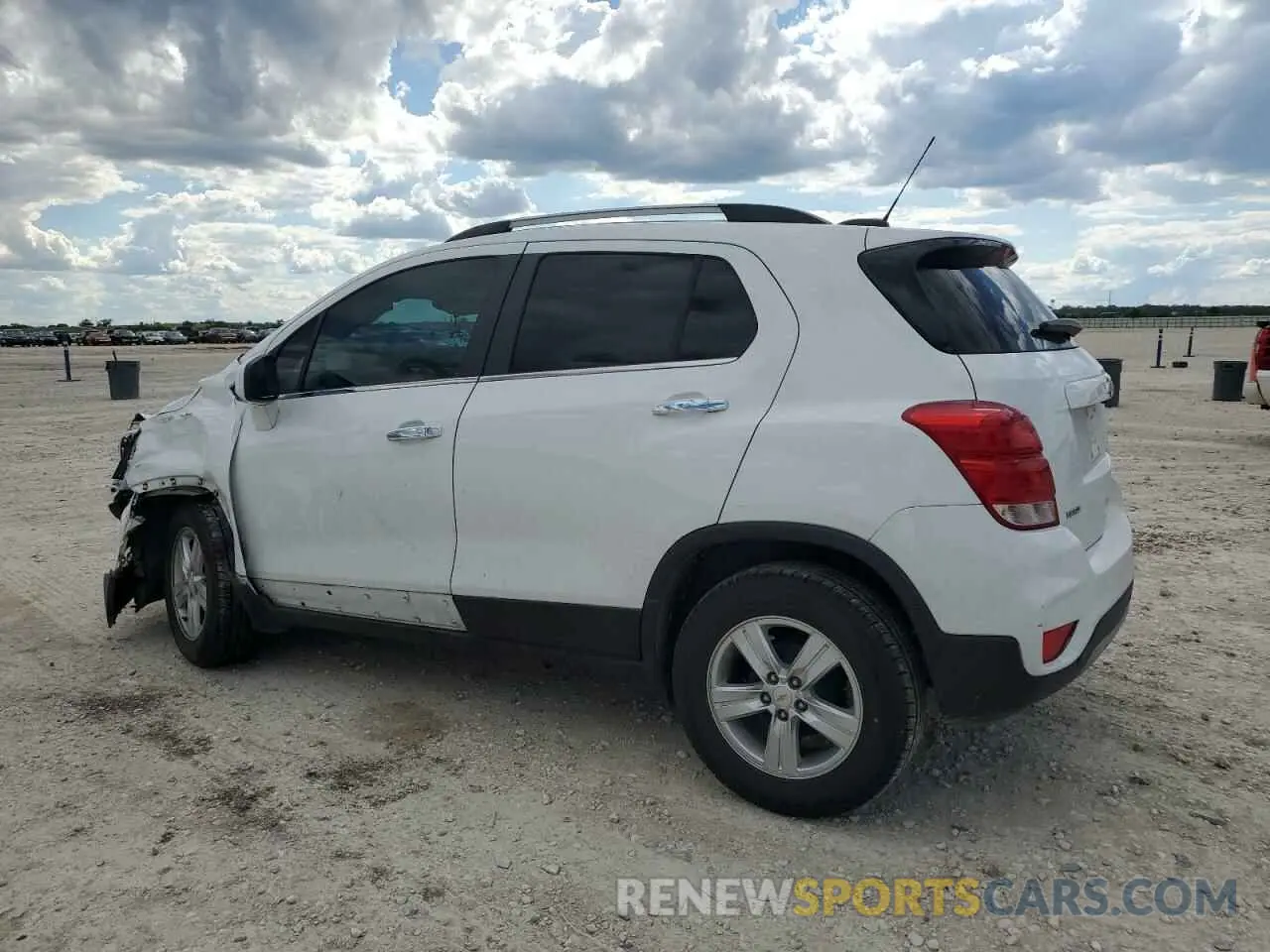 2 fotografías del automóvil dañado KL7CJLSB1LB043942 CHEVROLET TRAX 2020