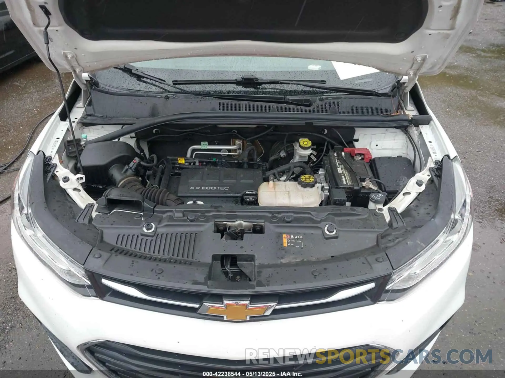 10 fotografías del automóvil dañado KL7CJLSB2LB006897 CHEVROLET TRAX 2020