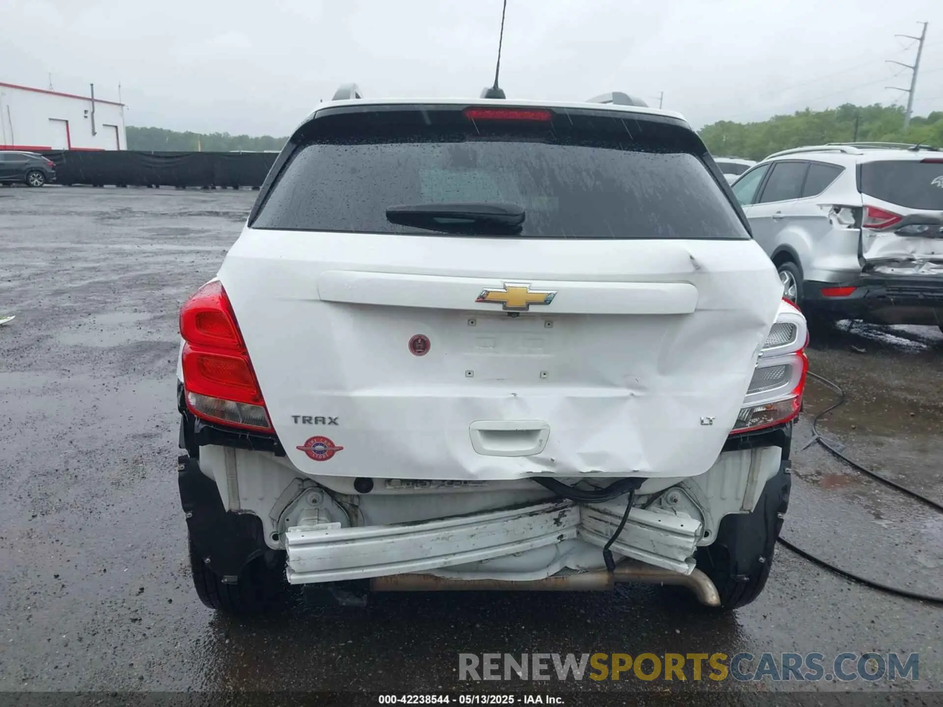 17 fotografías del automóvil dañado KL7CJLSB2LB006897 CHEVROLET TRAX 2020