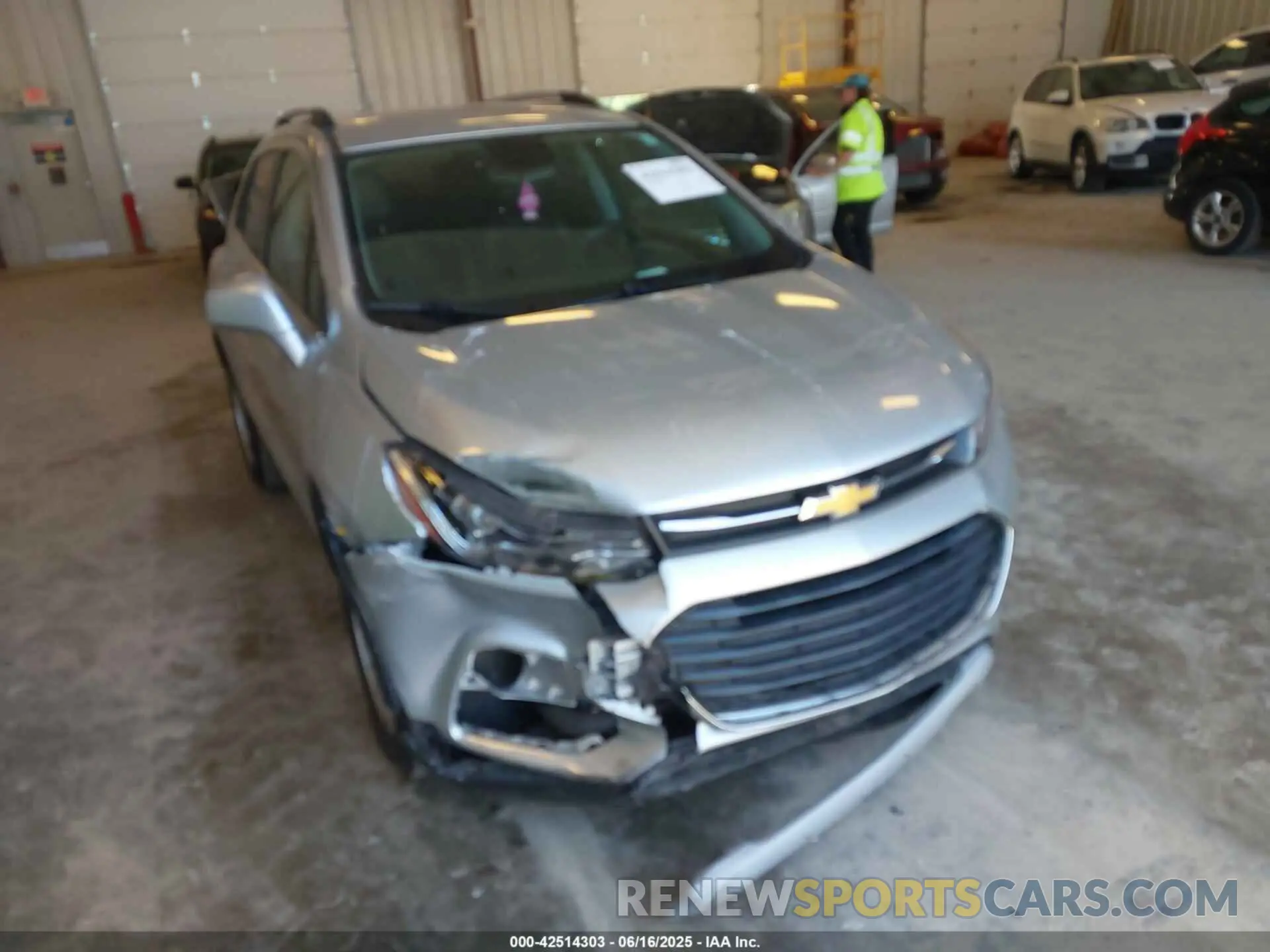 6 fotografías del automóvil dañado KL7CJLSB3LB027497 CHEVROLET TRAX 2020