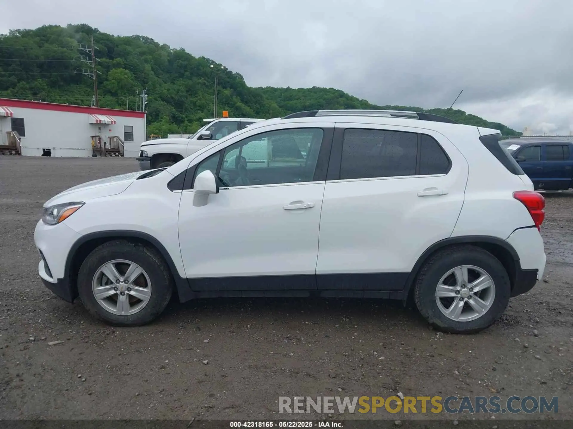 14 fotografías del automóvil dañado KL7CJLSB5LB321953 CHEVROLET TRAX 2020