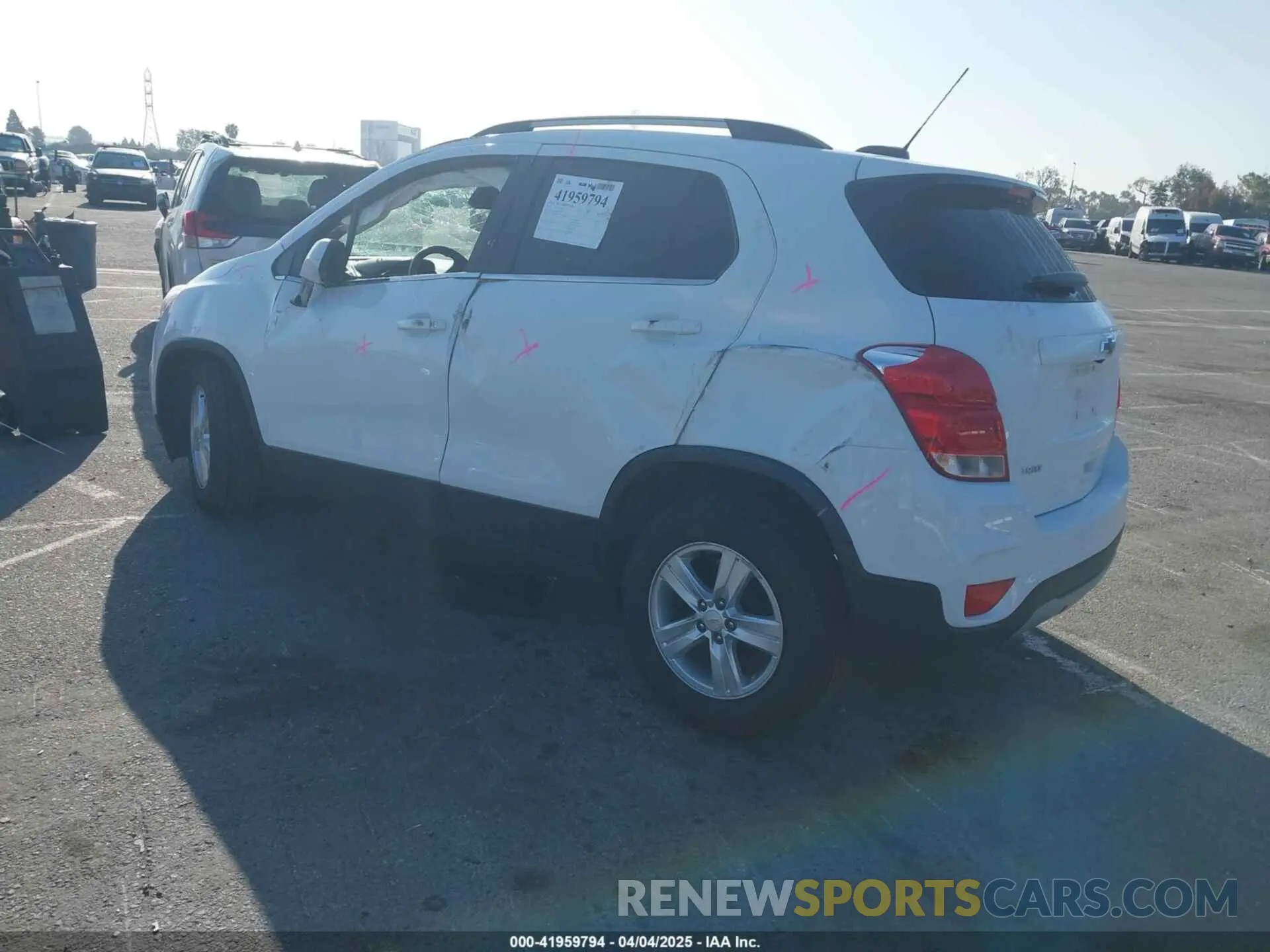 3 fotografías del automóvil dañado KL7CJLSB6LB325915 CHEVROLET TRAX 2020
