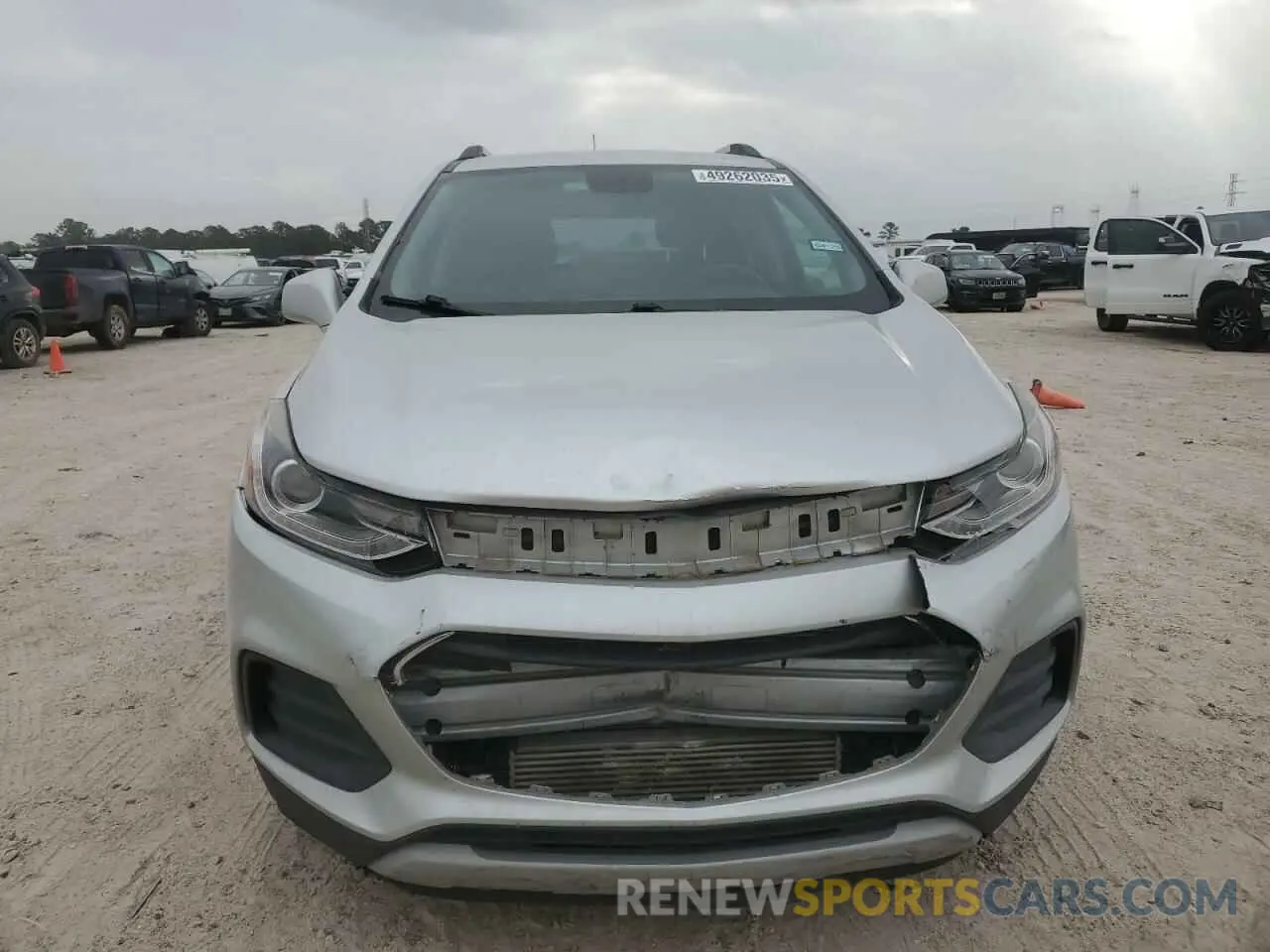 5 fotografías del automóvil dañado KL7CJLSB8LB035644 CHEVROLET TRAX 2020