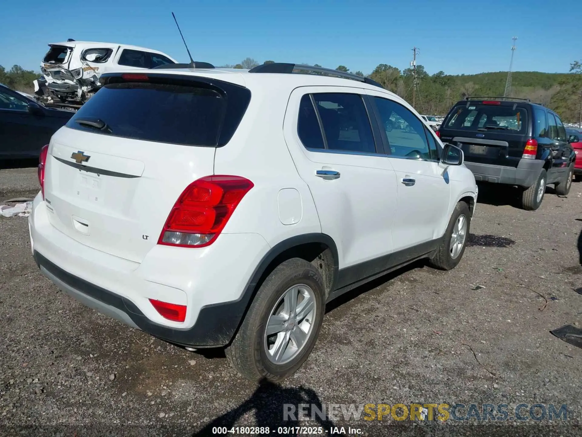 4 fotografías del automóvil dañado KL7CJLSB9LB005813 CHEVROLET TRAX 2020
