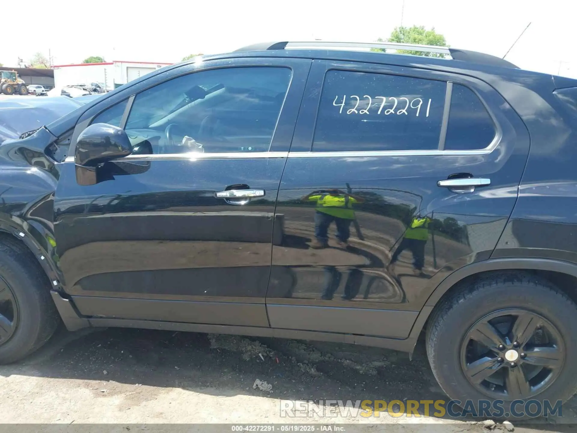 15 fotografías del automóvil dañado KL7CJLSB9LB013376 CHEVROLET TRAX 2020