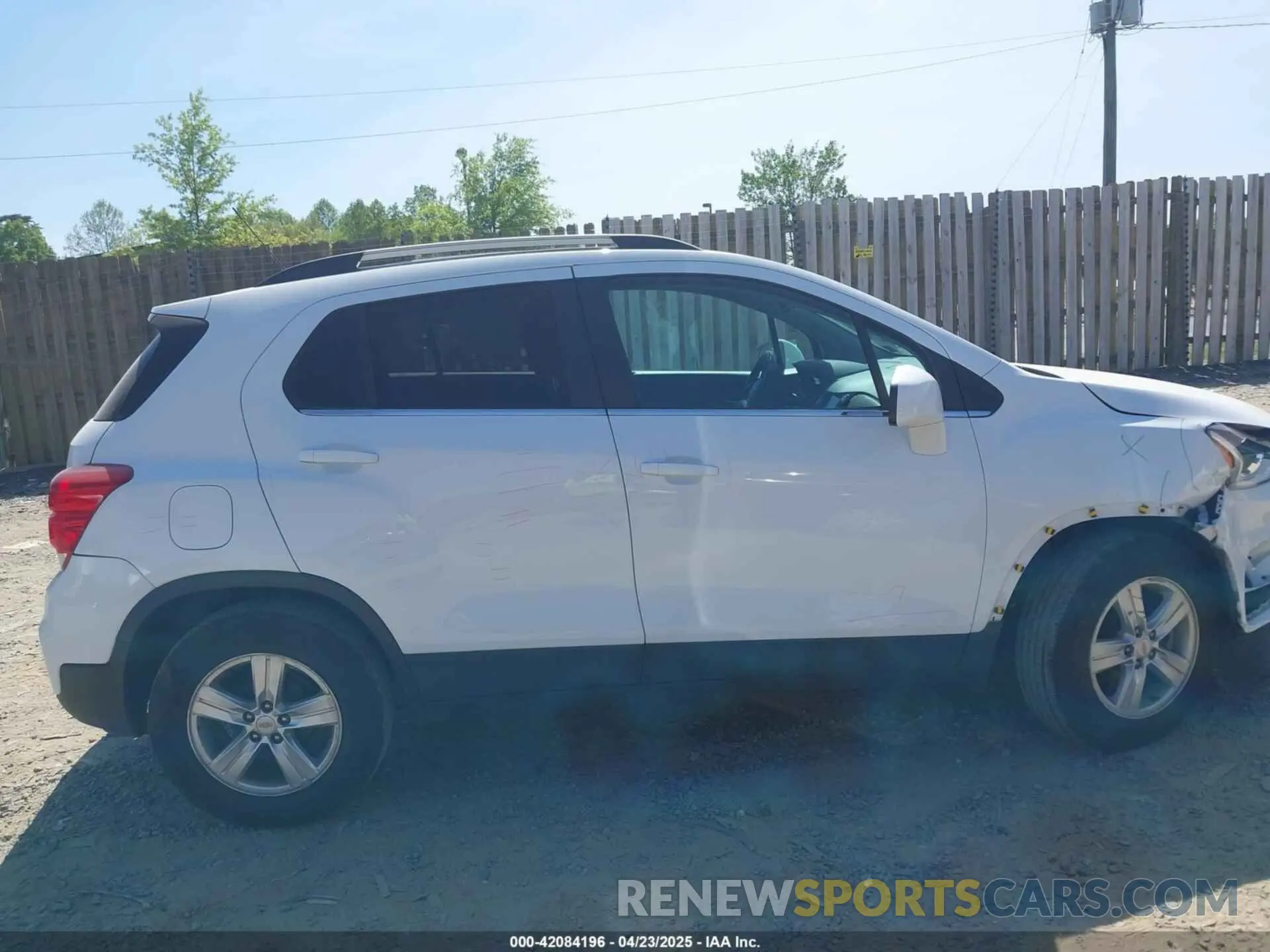 13 fotografías del automóvil dañado KL7CJLSB9LB316058 CHEVROLET TRAX 2020