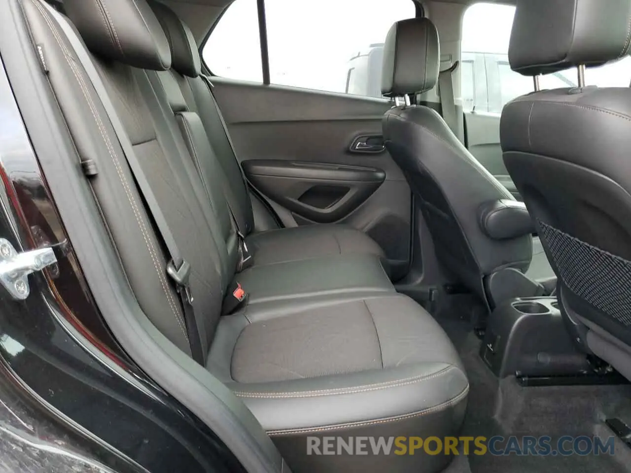 10 fotografías del automóvil dañado KL7CJLSBXLB025553 CHEVROLET TRAX 2020