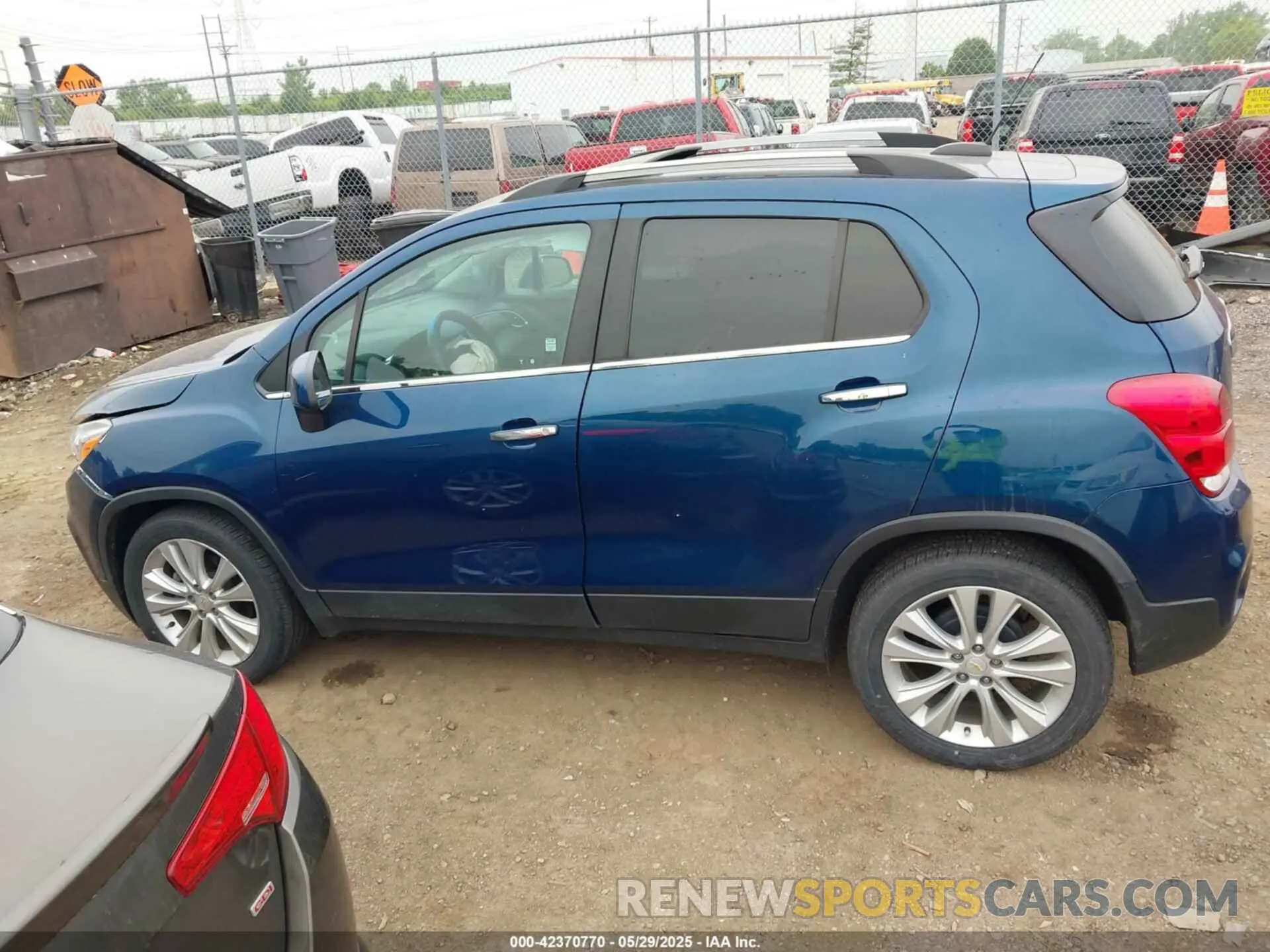 14 fotografías del automóvil dañado KL7CJMSB9LB326207 CHEVROLET TRAX 2020