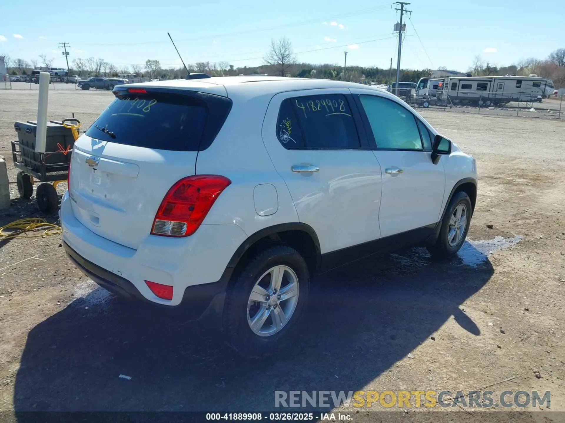 4 fotografías del automóvil dañado KL7CJNSB1LB090397 CHEVROLET TRAX 2020