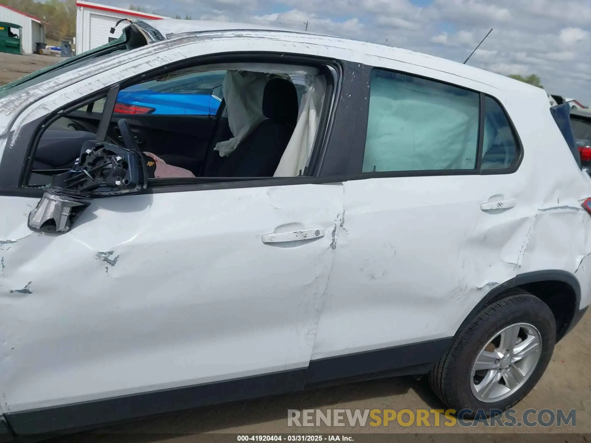 14 fotografías del automóvil dañado KL7CJNSB2LB065279 CHEVROLET TRAX 2020