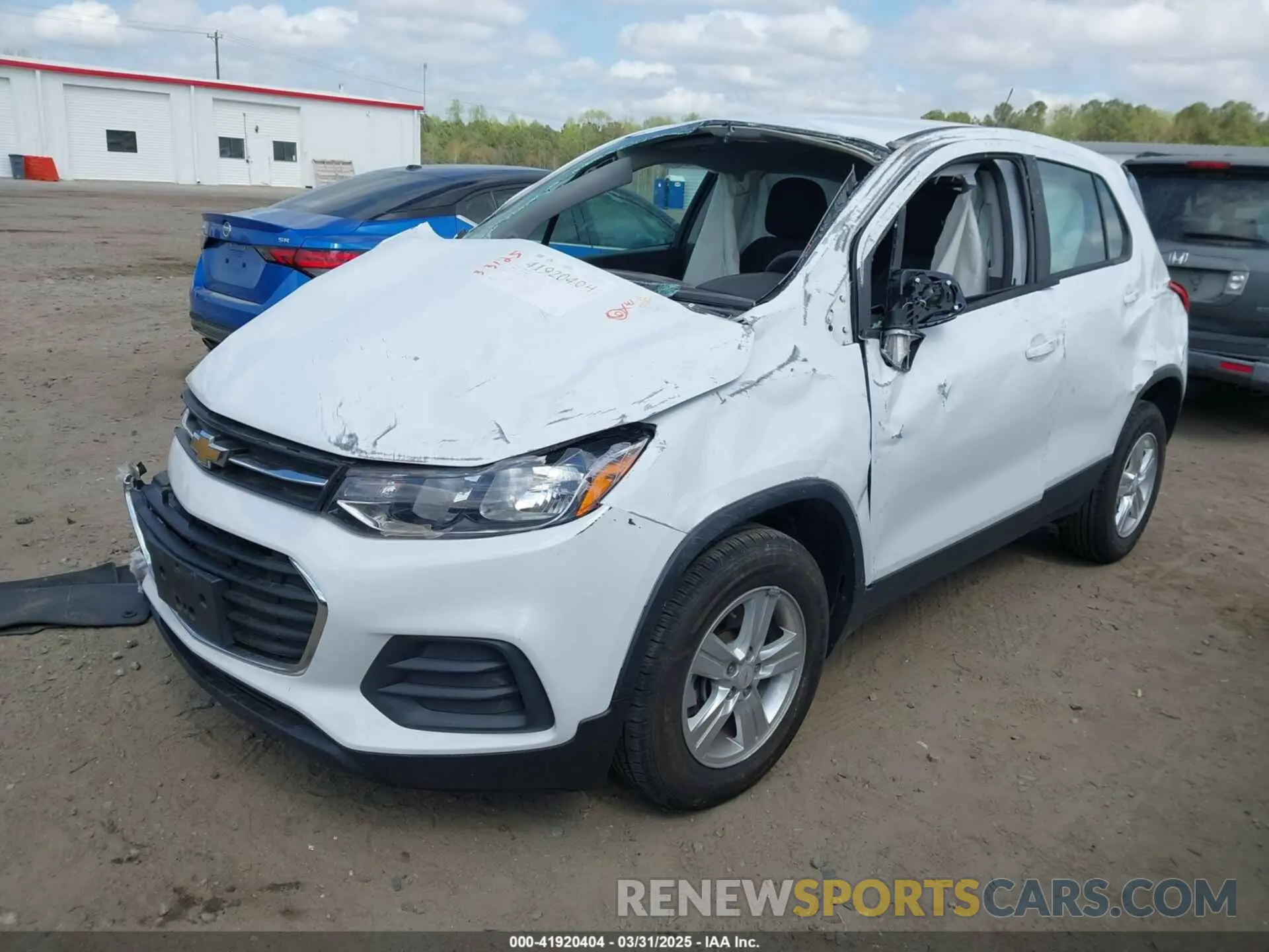 2 fotografías del automóvil dañado KL7CJNSB2LB065279 CHEVROLET TRAX 2020
