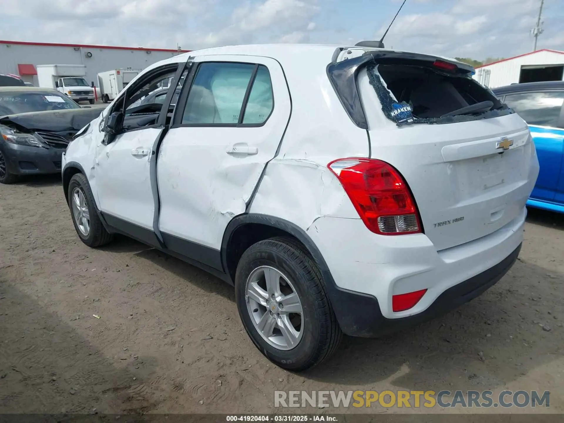3 fotografías del automóvil dañado KL7CJNSB2LB065279 CHEVROLET TRAX 2020
