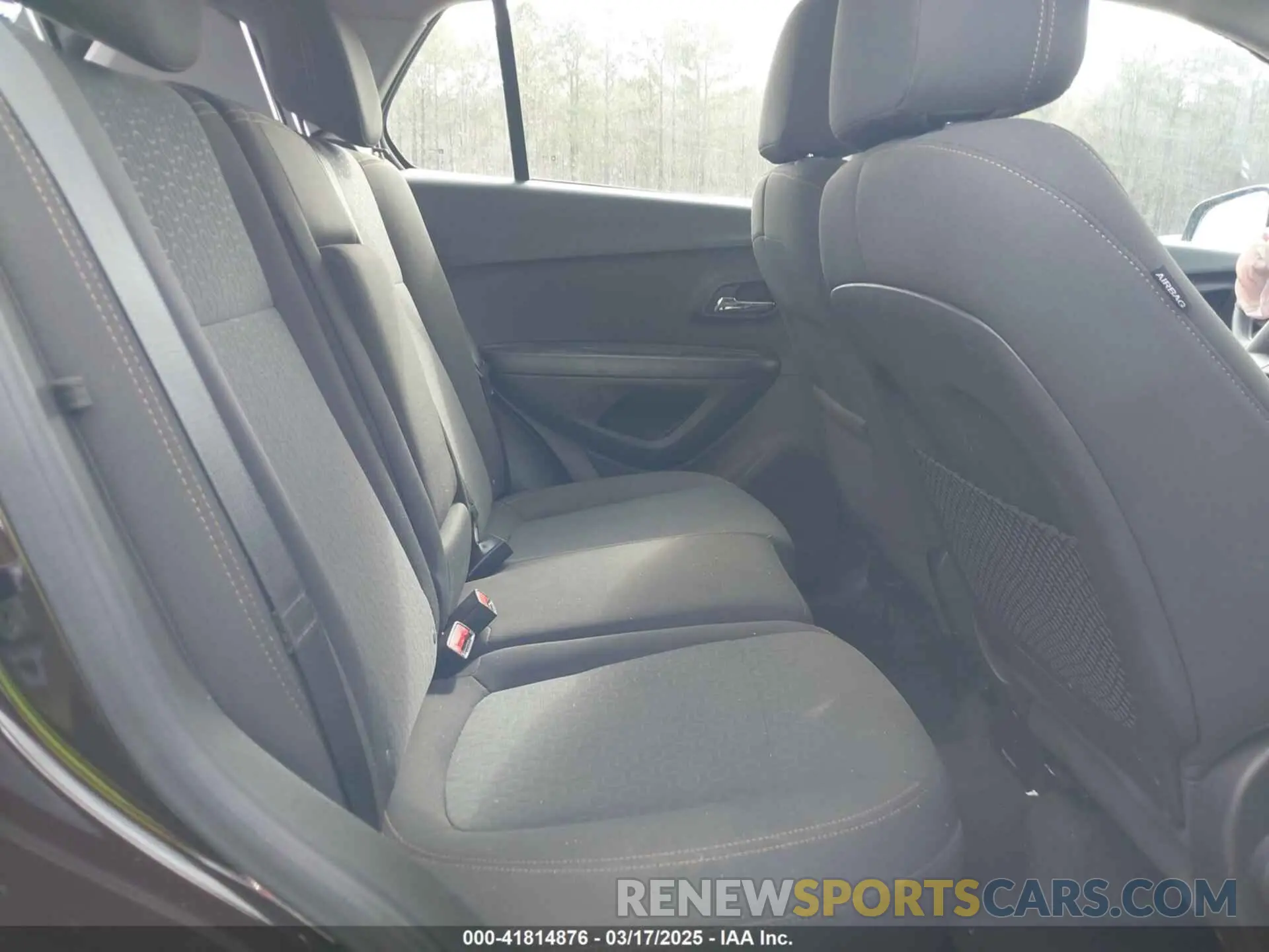 8 fotografías del automóvil dañado KL7CJNSB2LB336065 CHEVROLET TRAX 2020