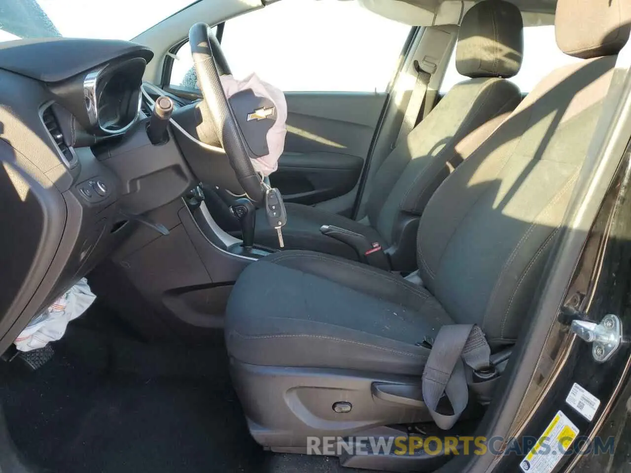 7 fotografías del automóvil dañado KL7CJNSB3LB062827 CHEVROLET TRAX 2020