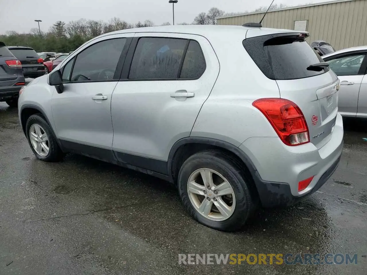 2 fotografías del automóvil dañado KL7CJNSB6LB030485 CHEVROLET TRAX 2020
