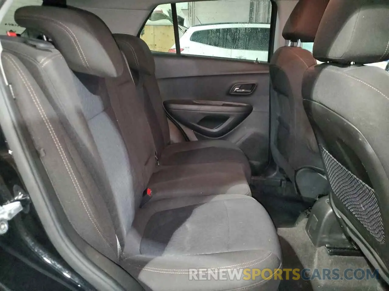 11 fotografías del automóvil dañado KL7CJNSB7LB065701 CHEVROLET TRAX 2020