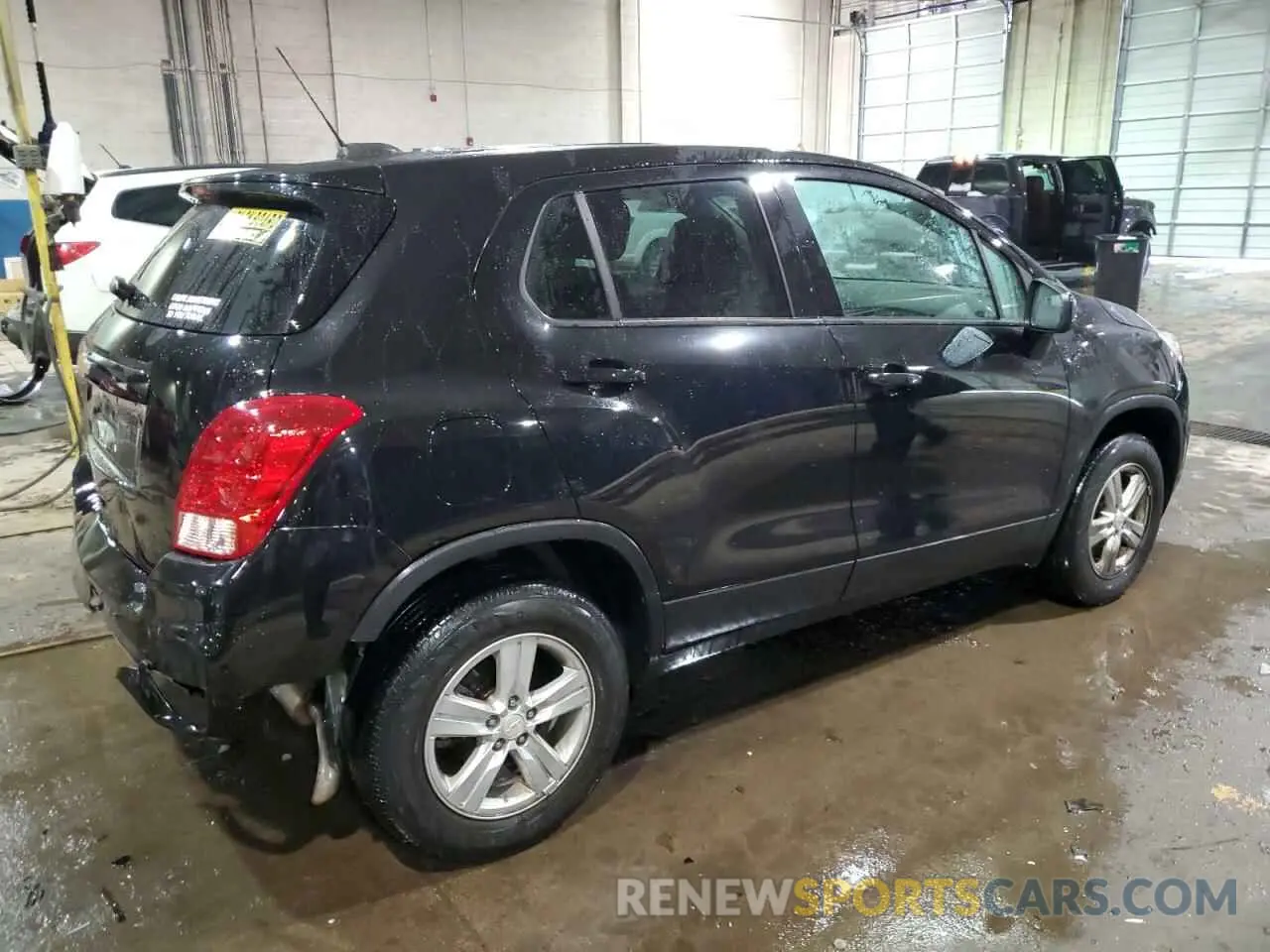 3 fotografías del automóvil dañado KL7CJNSB7LB065701 CHEVROLET TRAX 2020