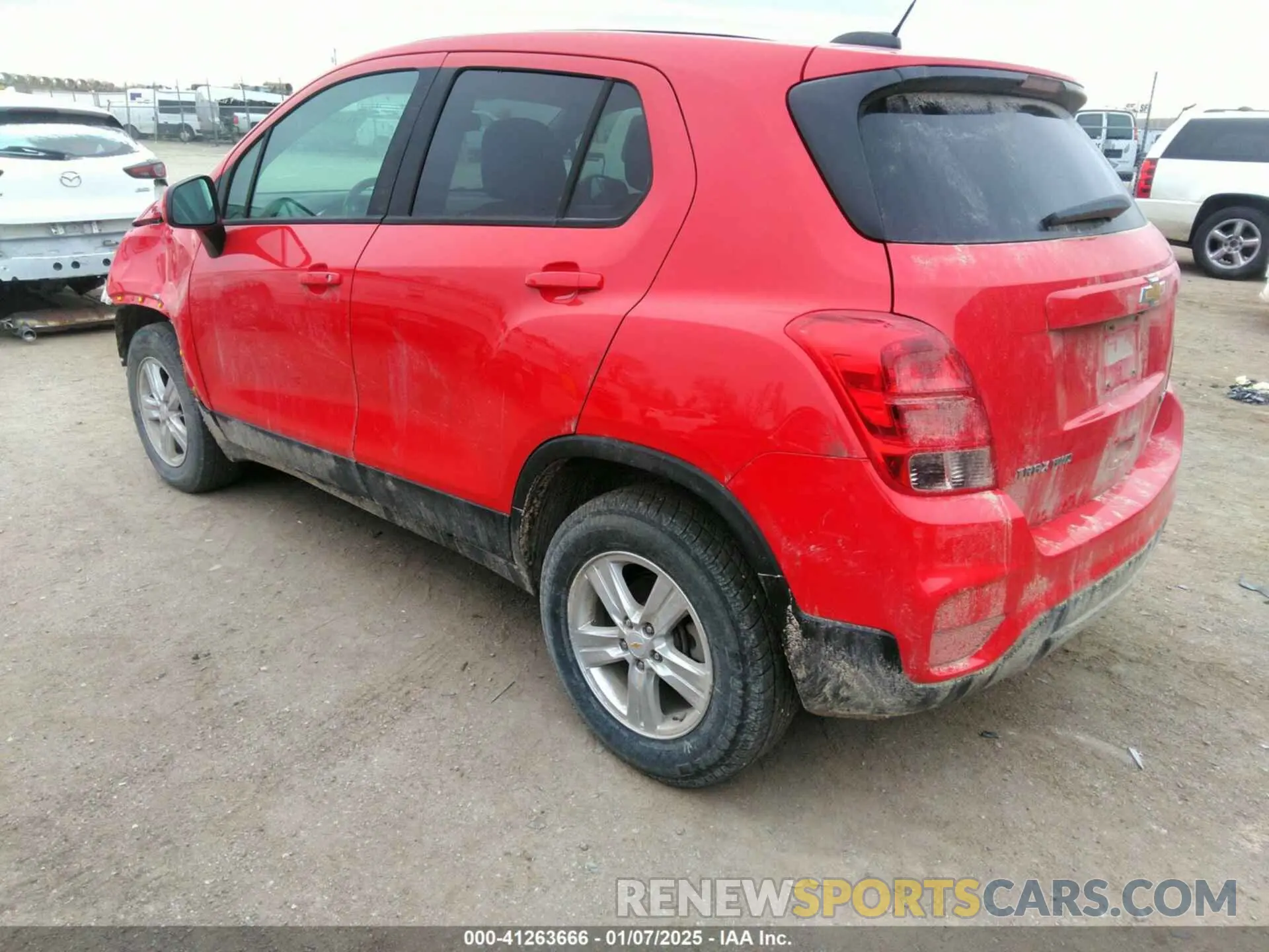 3 fotografías del automóvil dañado KL7CJNSB7LB353346 CHEVROLET TRAX 2020