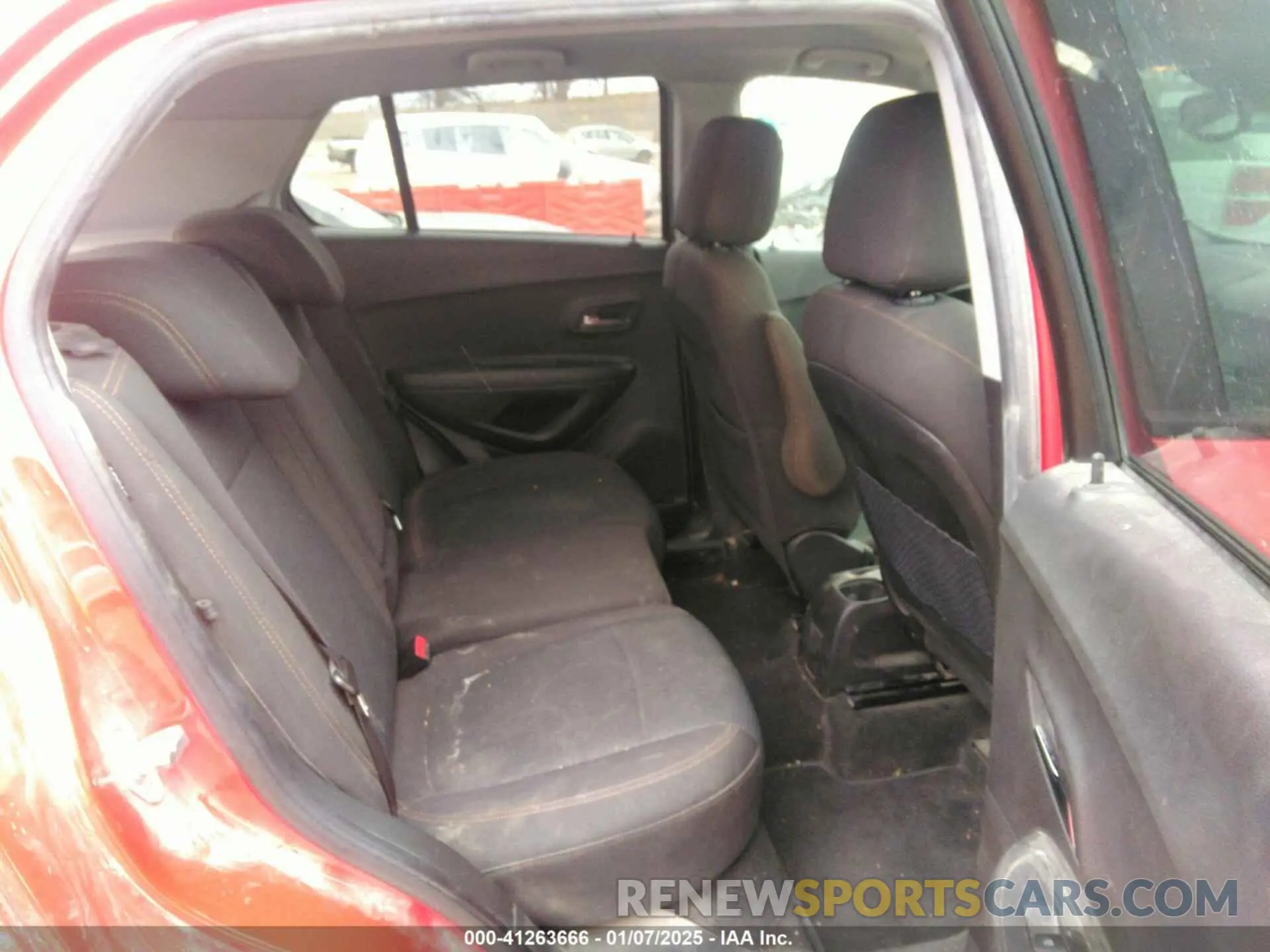 8 fotografías del automóvil dañado KL7CJNSB7LB353346 CHEVROLET TRAX 2020