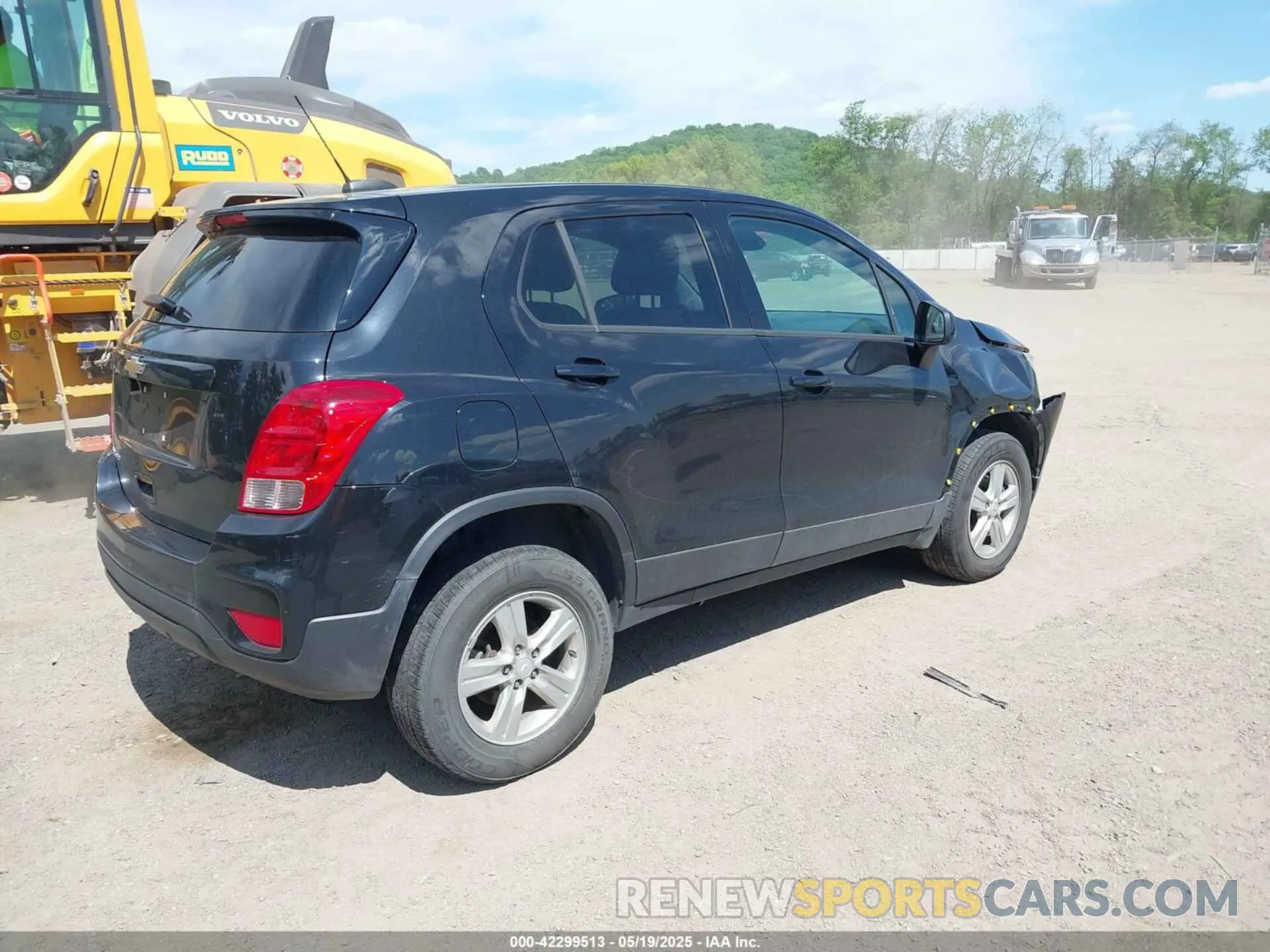 4 fotografías del automóvil dañado KL7CJNSBXLB031638 CHEVROLET TRAX 2020