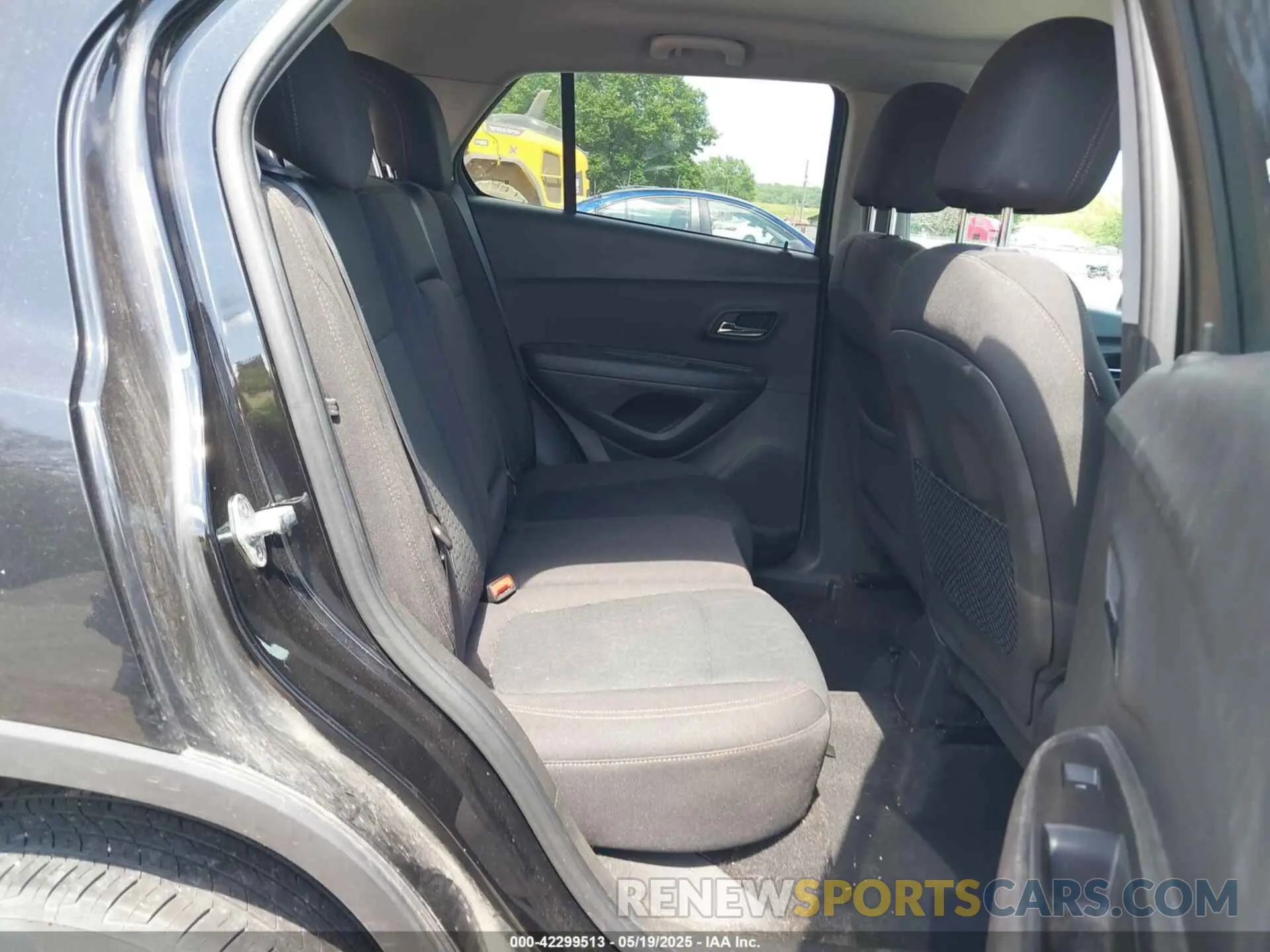 8 fotografías del automóvil dañado KL7CJNSBXLB031638 CHEVROLET TRAX 2020