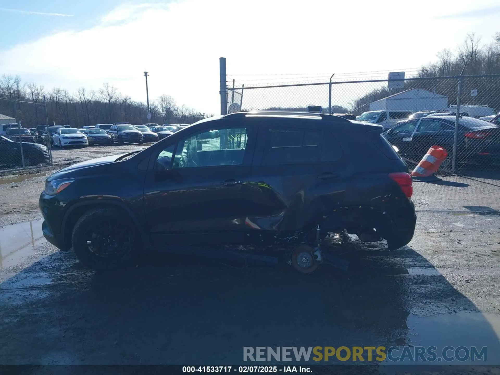 14 fotografías del automóvil dañado KL7CJPSB1LB351023 CHEVROLET TRAX 2020