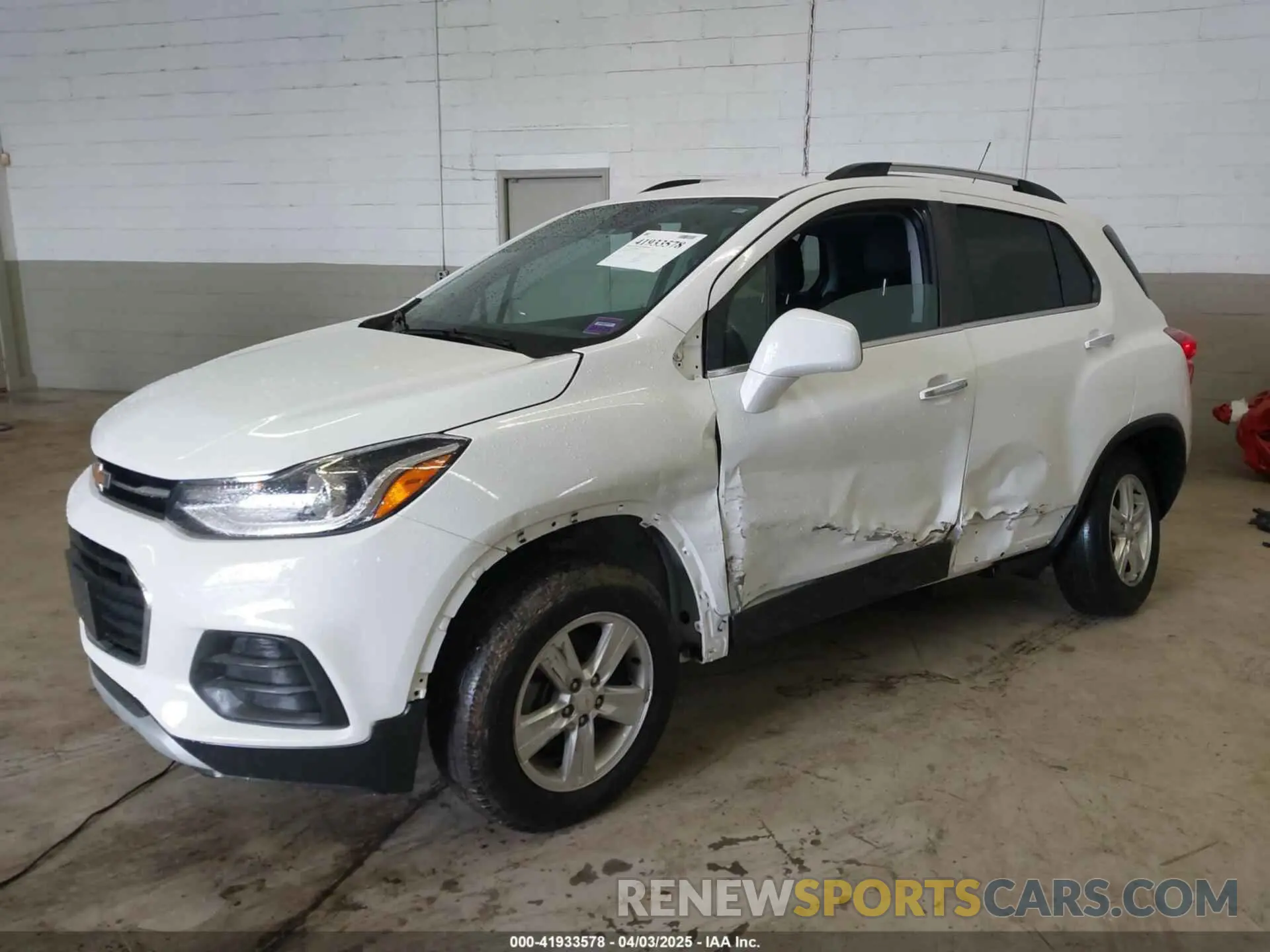 2 fotografías del automóvil dañado KL7CJPSB5LB022955 CHEVROLET TRAX 2020