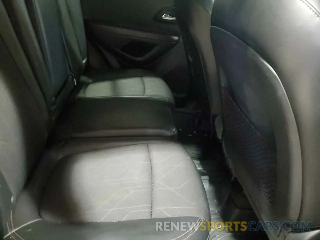 11 fotografías del automóvil dañado KL7CJPSB5LB026116 CHEVROLET TRAX 2020