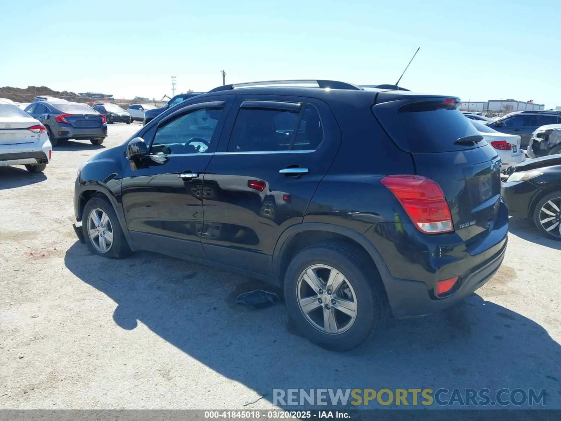 3 fotografías del automóvil dañado KL7CJPSB8LB038616 CHEVROLET TRAX 2020
