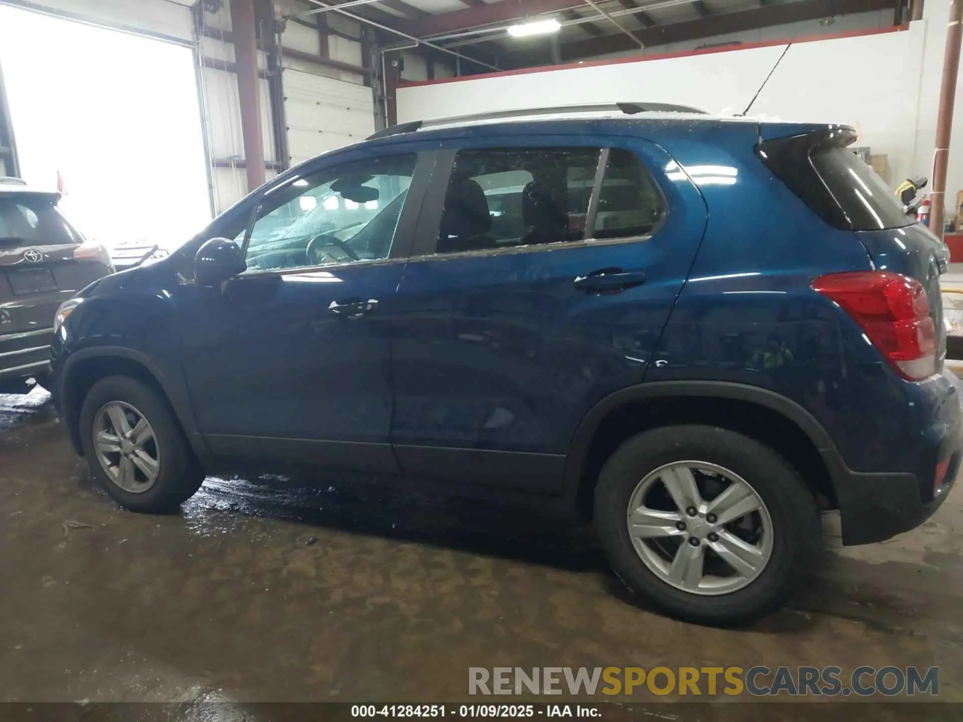 14 fotografías del automóvil dañado KL7CJPSB9LB330369 CHEVROLET TRAX 2020
