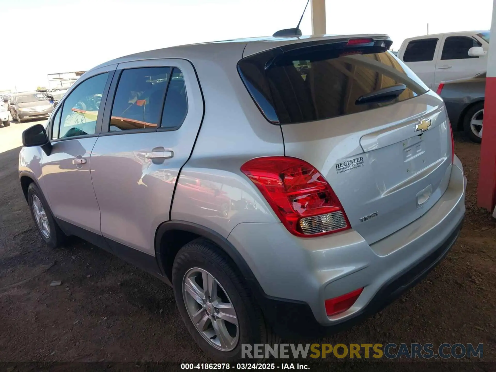 3 fotografías del automóvil dañado KL7CJKSB0MB335660 CHEVROLET TRAX 2021