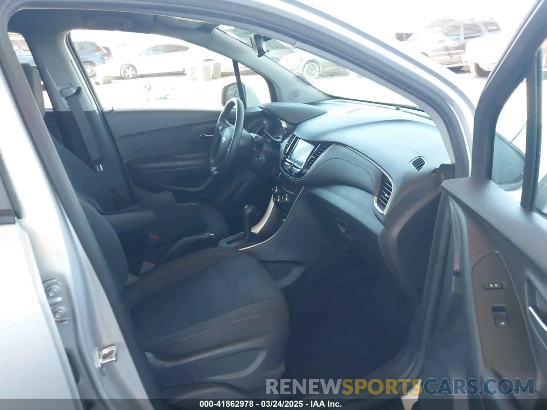 5 fotografías del automóvil dañado KL7CJKSB0MB335660 CHEVROLET TRAX 2021