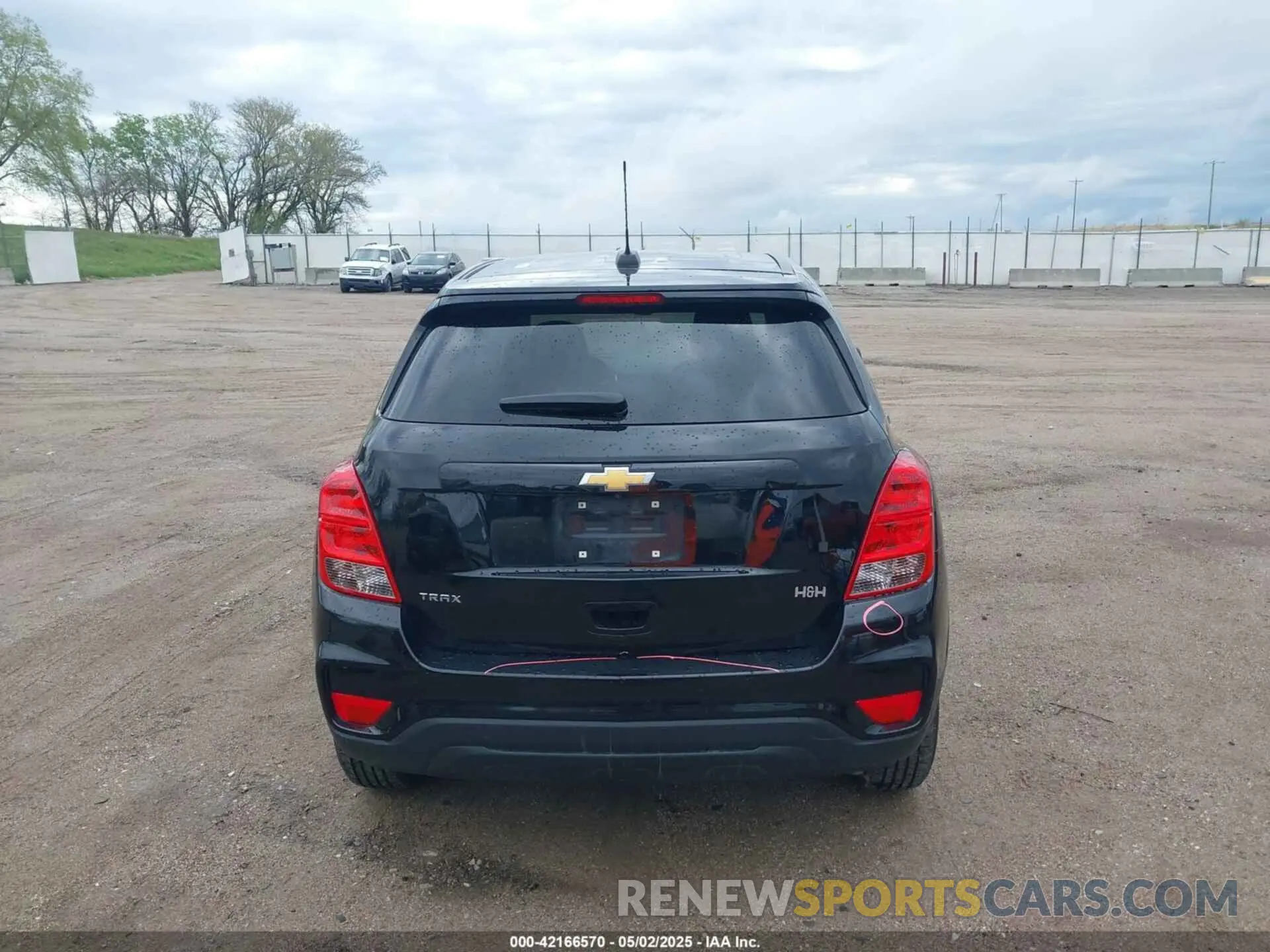 17 fotografías del automóvil dañado KL7CJKSB1MB309813 CHEVROLET TRAX 2021