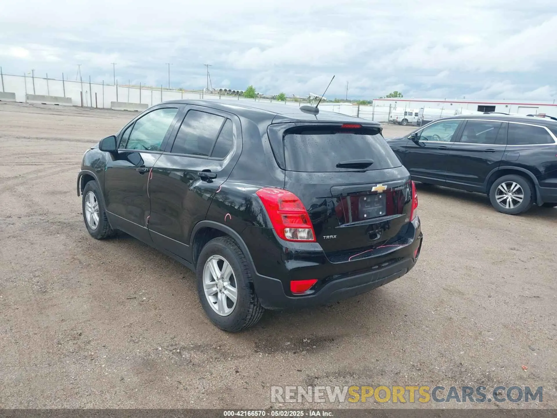 3 fotografías del automóvil dañado KL7CJKSB1MB309813 CHEVROLET TRAX 2021