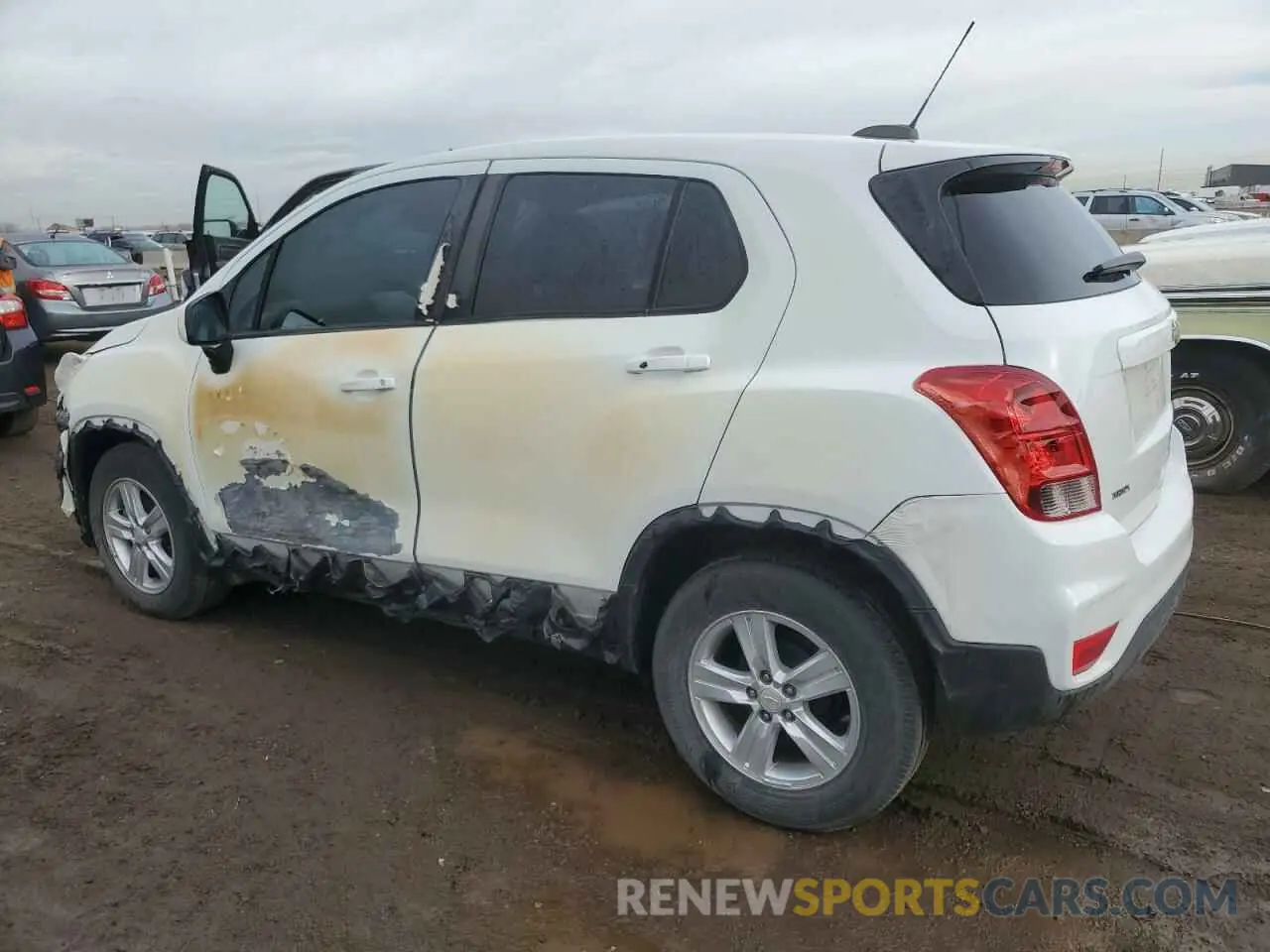 2 fotografías del automóvil dañado KL7CJKSB1MB312761 CHEVROLET TRAX 2021