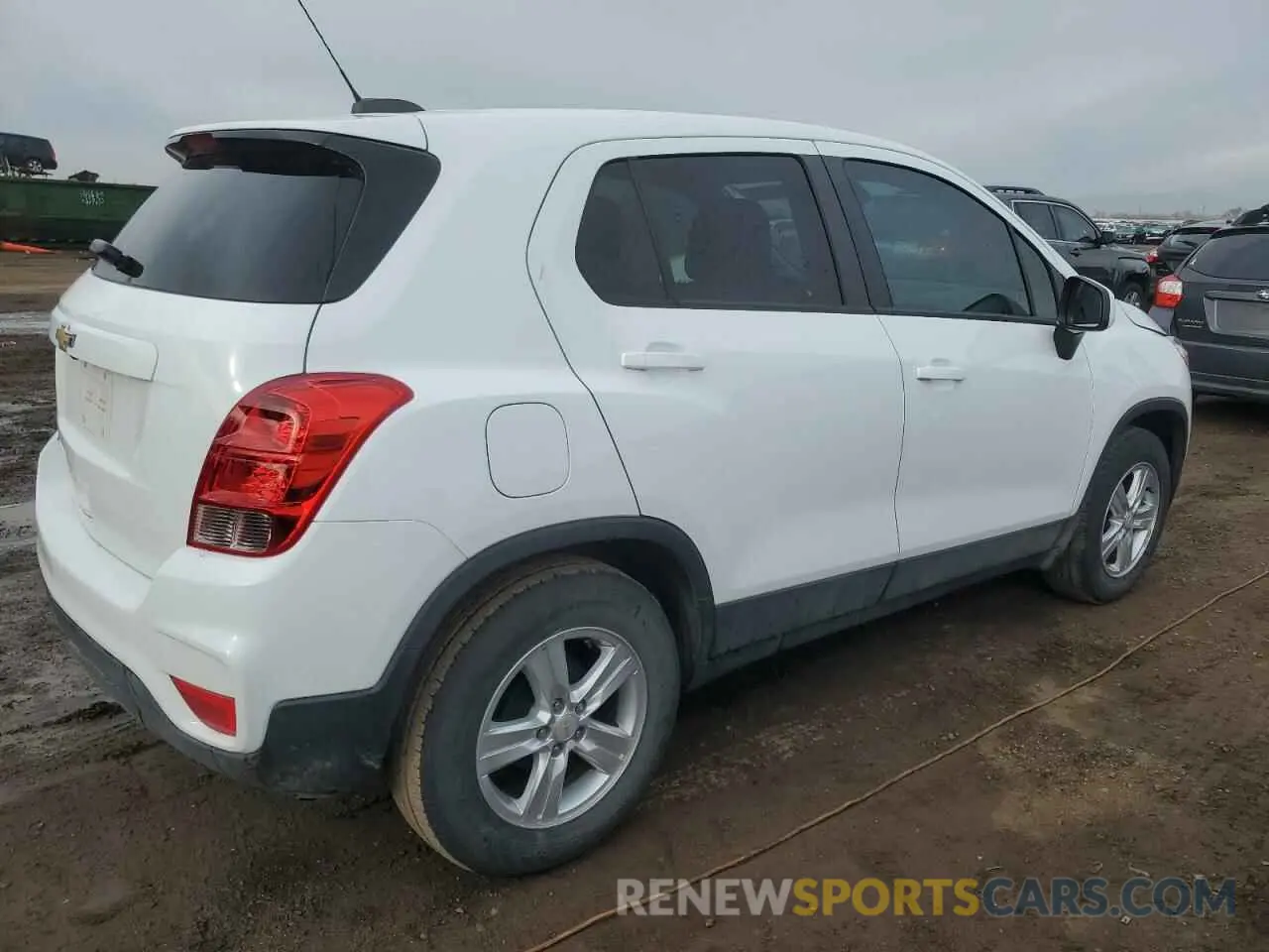 3 fotografías del automóvil dañado KL7CJKSB1MB312761 CHEVROLET TRAX 2021