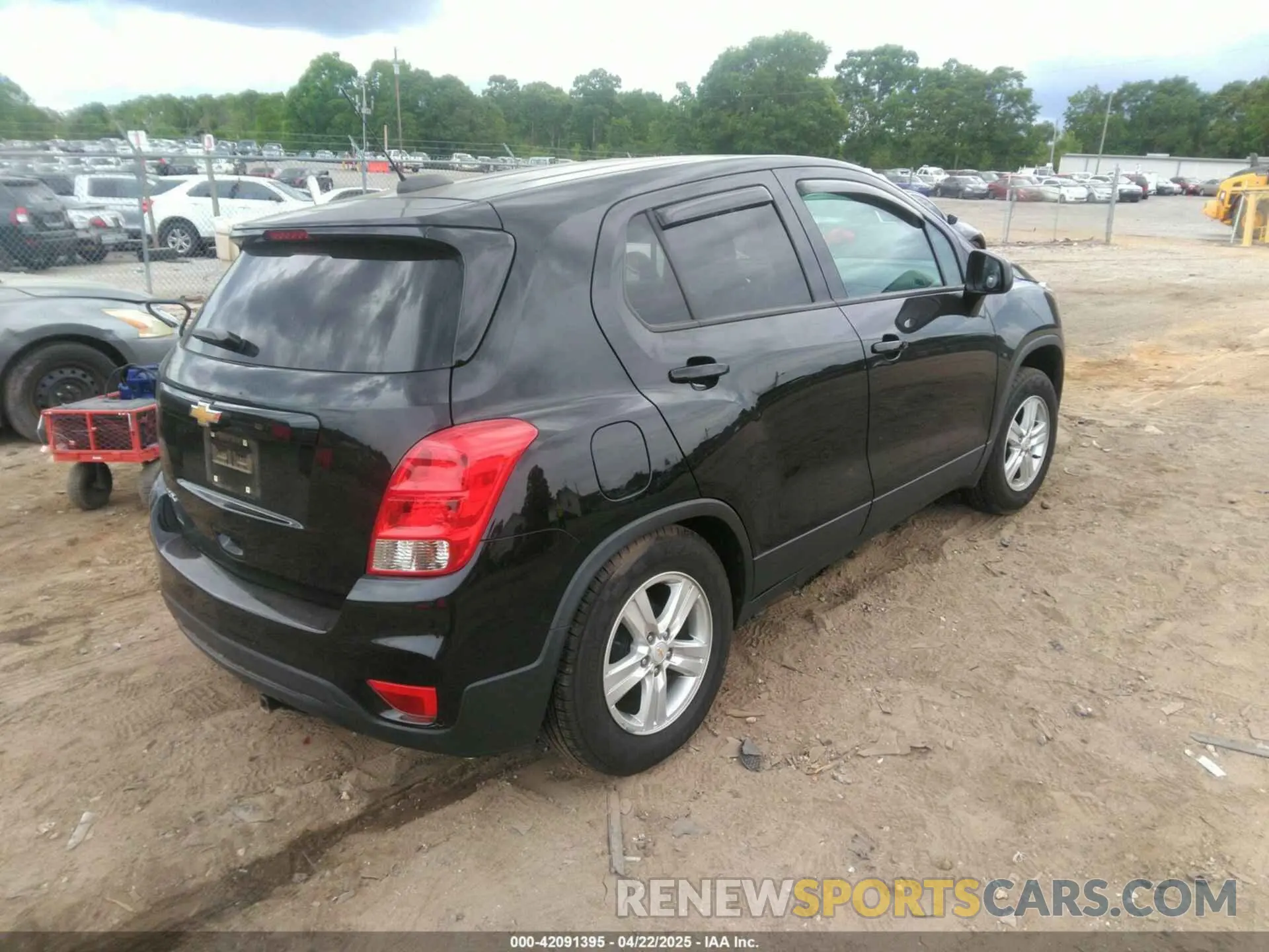 4 fotografías del automóvil dañado KL7CJKSB3MB332543 CHEVROLET TRAX 2021