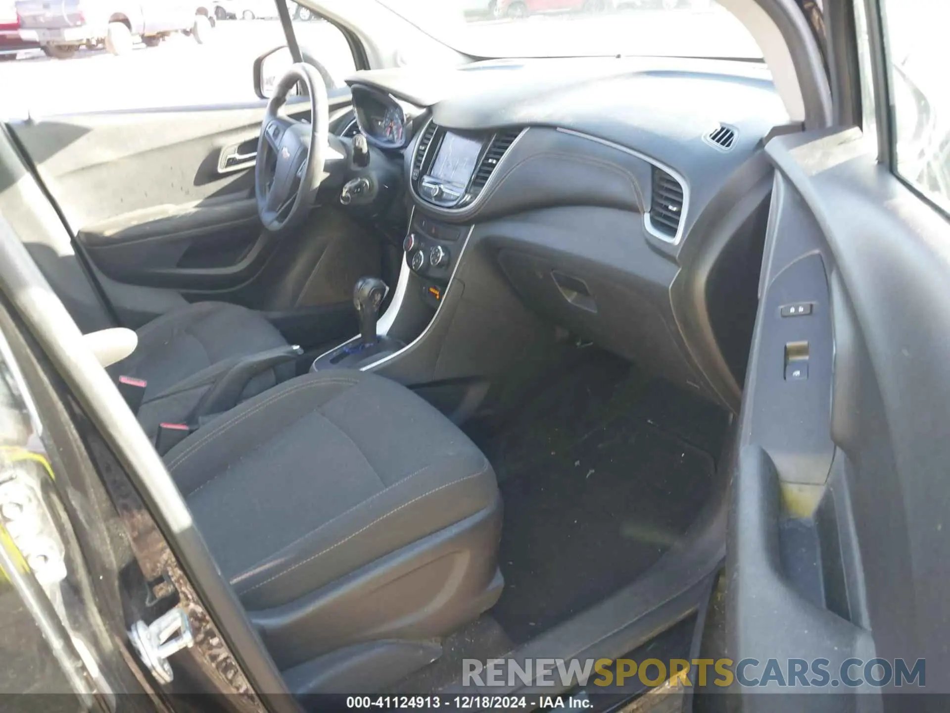 5 fotografías del automóvil dañado KL7CJKSB4MB321177 CHEVROLET TRAX 2021