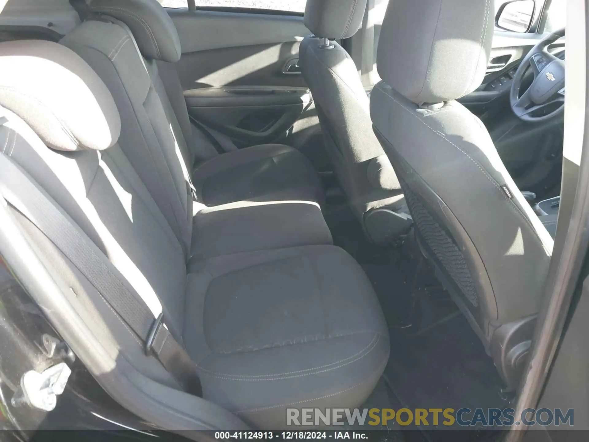 8 fotografías del automóvil dañado KL7CJKSB4MB321177 CHEVROLET TRAX 2021